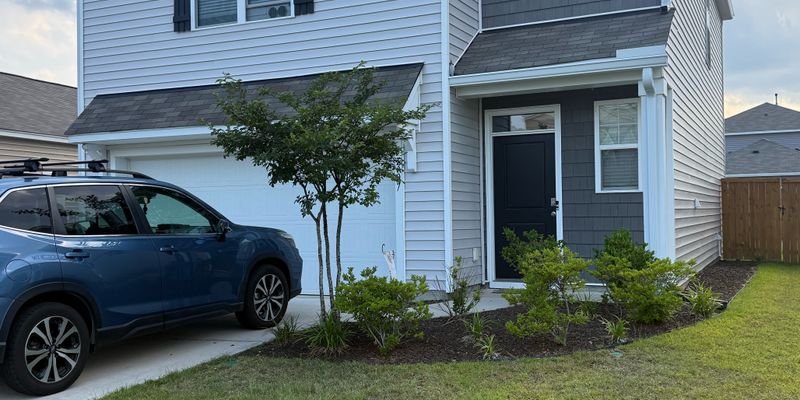 Summerville House: 307 Black Birch Dr