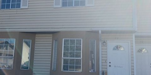 Front of 33 Pheasant Glen.jpg