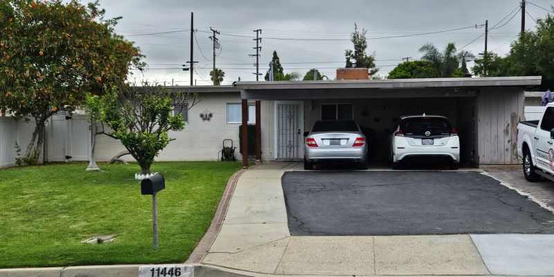 Whittier House: 11446 Starlight Ave