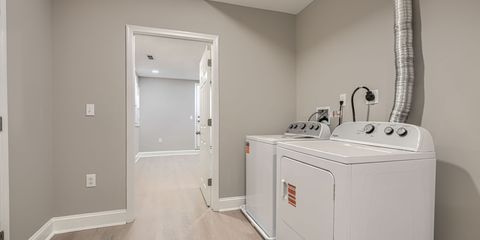 614 Savage St (39).jpg