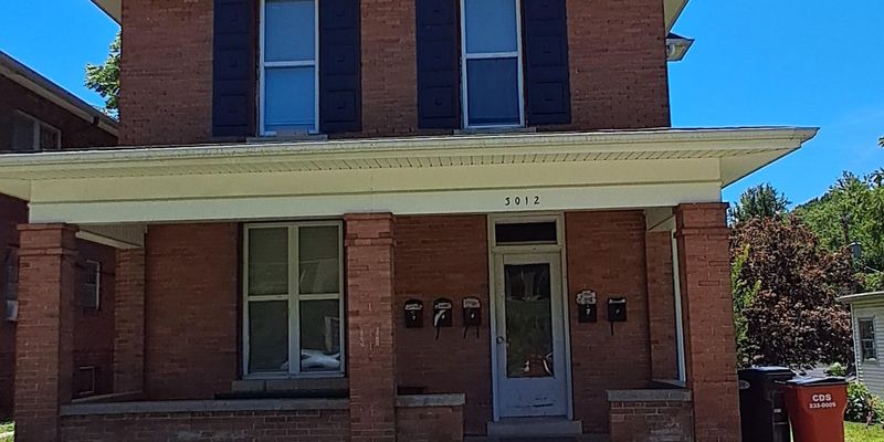 Saint Joseph Apartment: 3012 Felix St