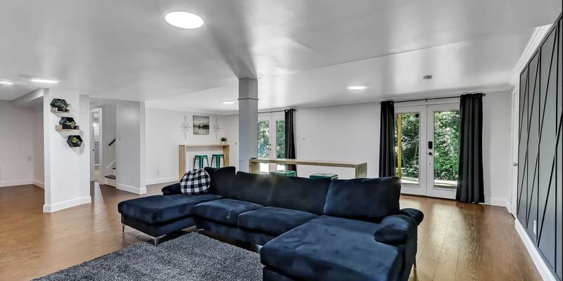 Atlanta House: 6858 Lockridge Dr NW