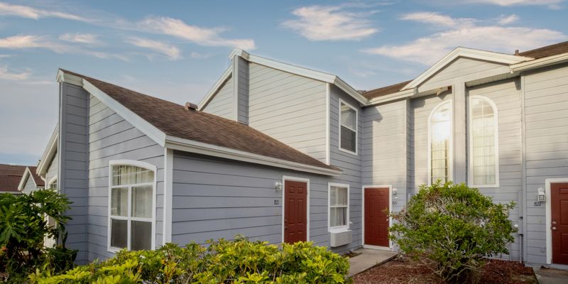 Davenport Multiplex: 821 Orchid Dr