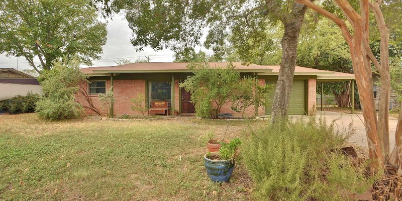Austin House: 3209 Barton View Dr
