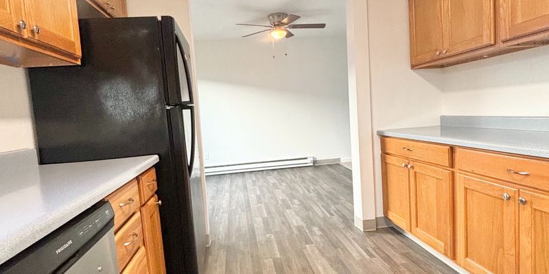 Gresham Townhome: 1200 E Powell Blvd