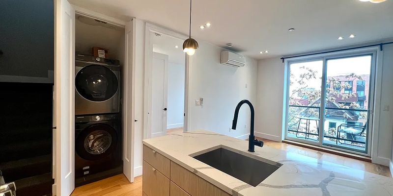 Brooklyn Apartment: 22 Rogers Ave