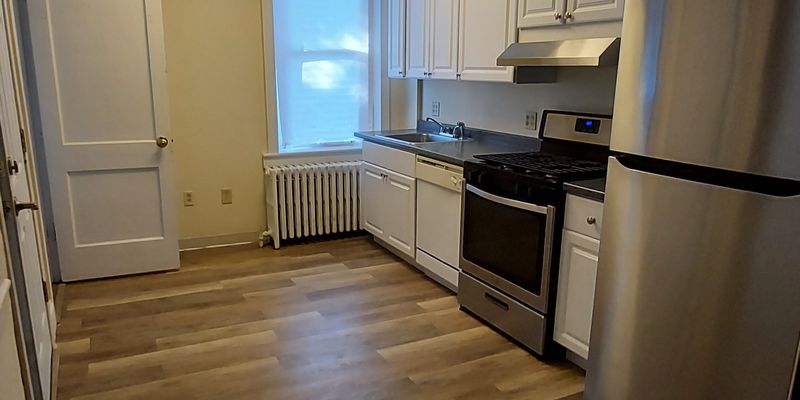 Phillipsburg Apartment: 394 Center St