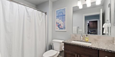 21-021_Bathroom.jpg