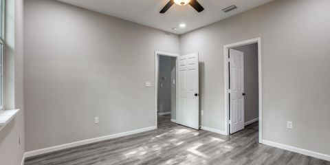 2910-s-laredo-st-san-antonio-tx-78207-MLS-7.jpg