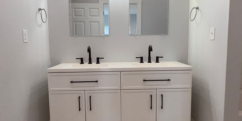 Dubuque Apartment: 1602 Central Ave