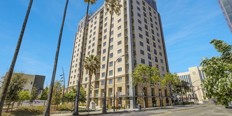 San Jose House: 175 W St James St