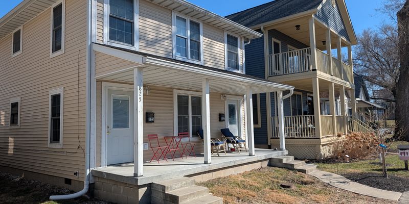 Indianapolis House: 825 Camp St