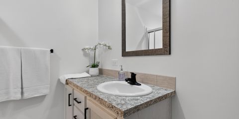 27-11076-Maxwell-Ave-WindowStill-Photography.jpg