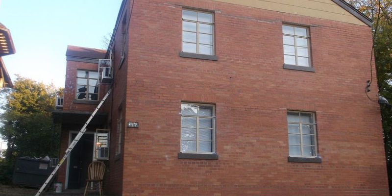 Memphis Apartment: 306 South Lauderdale Street