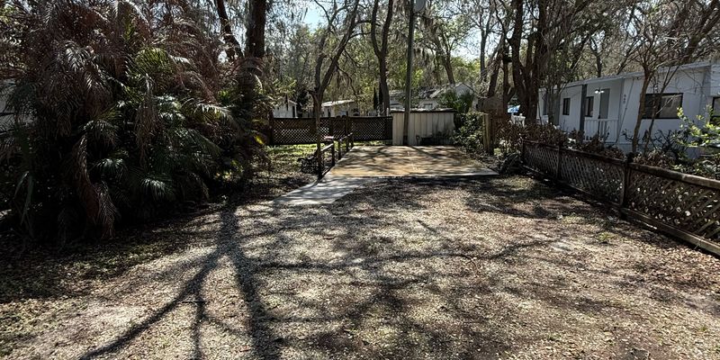 Apopka House: 3000 Clarcona Rd
