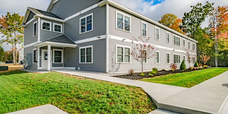 Bridgton Apartment: 8 Friendly Way