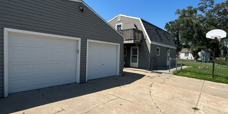 Council Bluffs House: 3401 10th Ave