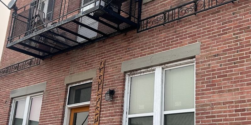 Absarokee Apartment: 10 S Woodard Ave