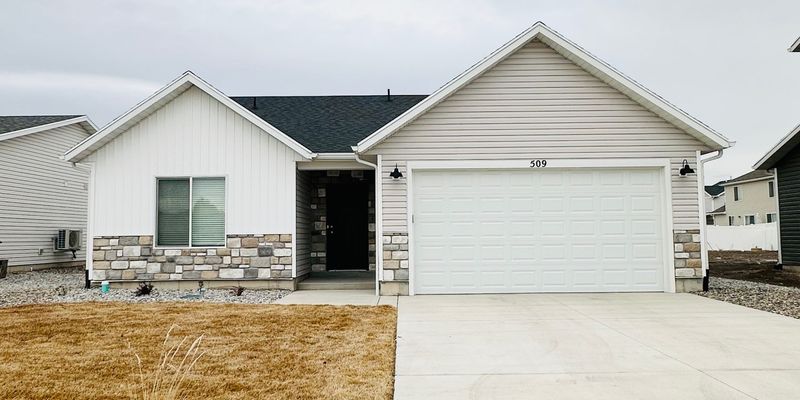 Logan House: 509 W 1110 N