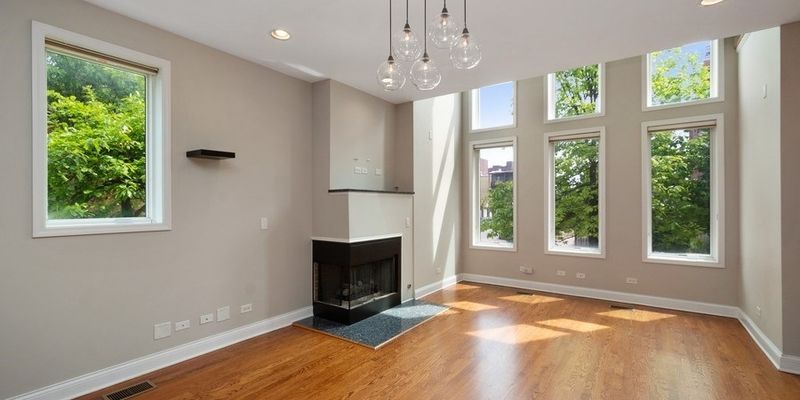 Chicago Condo: 1458 N Artesian Ave