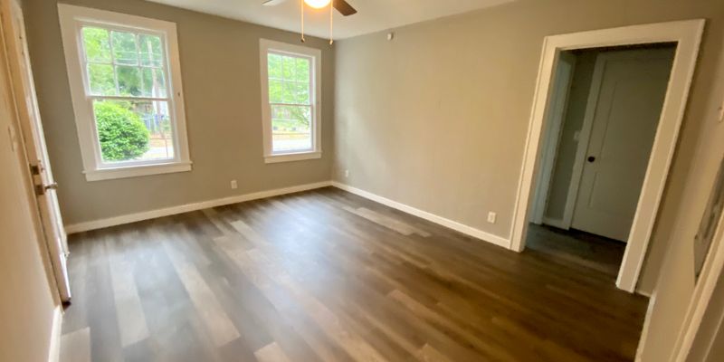 North Charleston House: 2310 Aintree Avenue