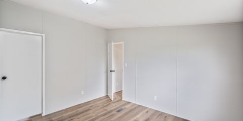 20 Conner Hogan Lane-30.jpg