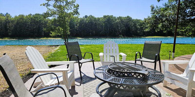 SOUTH HAVEN House: 26598 M-140