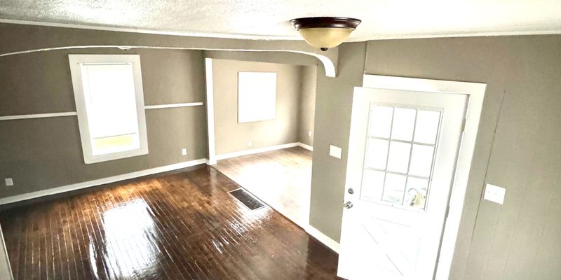 South Bend House: 1234 Mc Cartney St