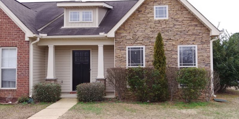Calera House: 2000 Rossburg Pl