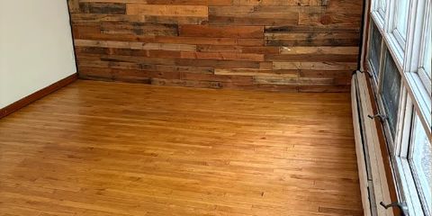 10 Mohawk_Living room #10.jpg