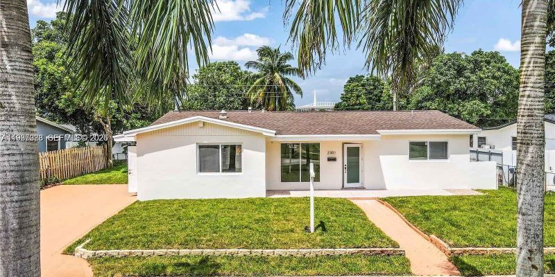 Miami Gardens House: 2301 NW 191st St
