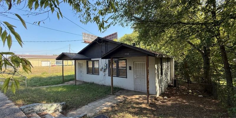 Montgomery Apartment: 2431 Hickman St, Unit B