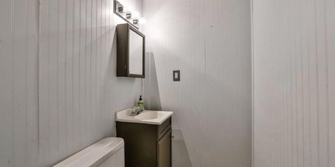 bathhalfbasement.jpg