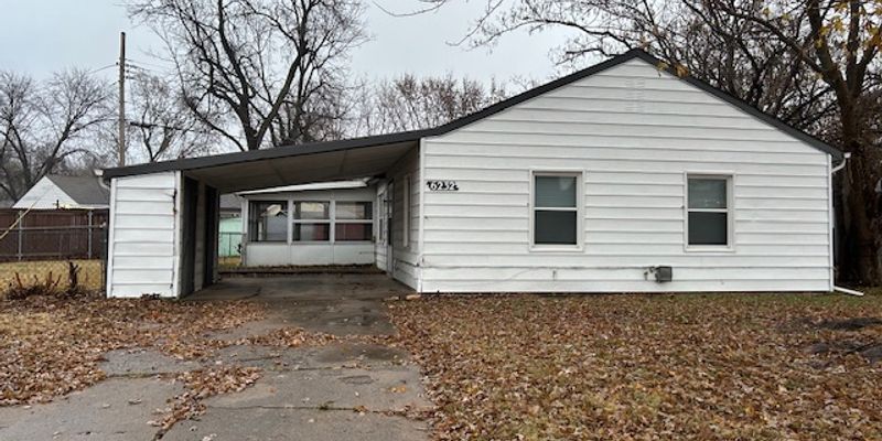 Park City House: 6232 N Jacksonville Dr