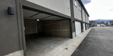 Springville Garage.jpg