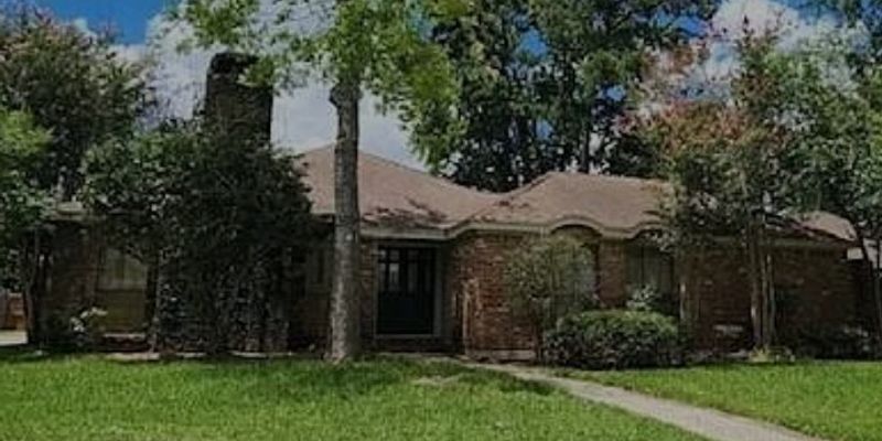 Beaumont House: 7080 Blarney Dr