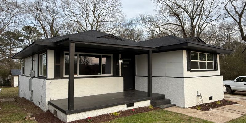 Gadsden House: 614 Padenreich Ave