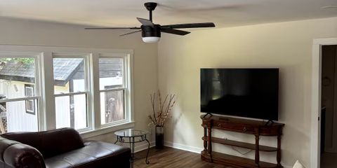 420 Ashe st living room .jpg