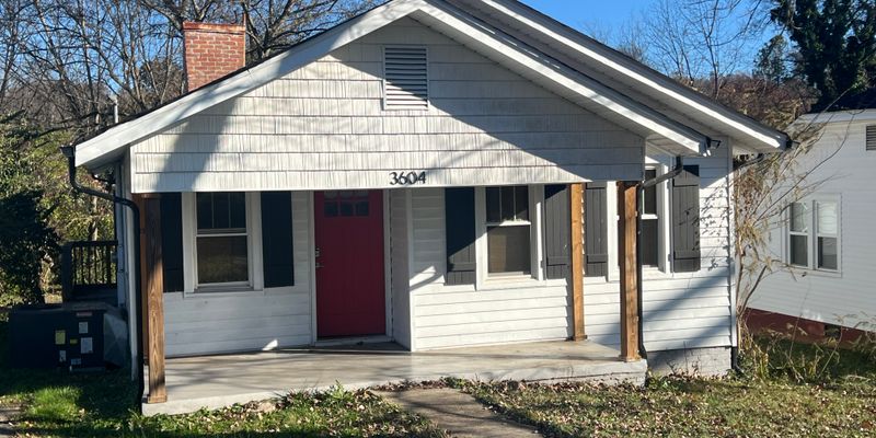 Knoxville House: 3604 Decatur Dr