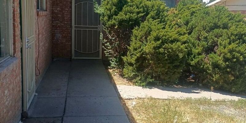 Albuquerque Apartment: 529 Indiana Street Southeast