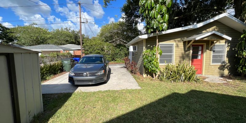 Lakeland House: 836 Orange Park Ave