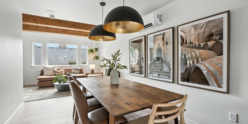 Portland Apartment: 925 NE 23rd Ave