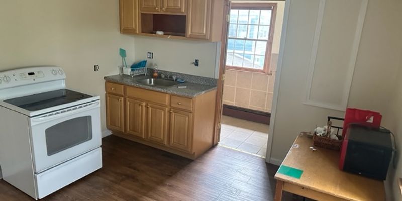Endicott Apartment: 22 Nanticoke Avenue