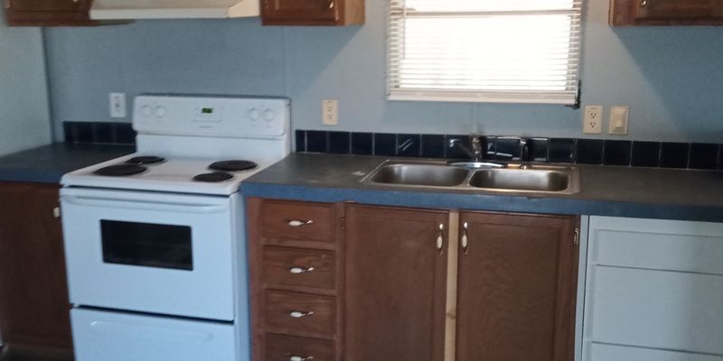 Nauvoo House: 816 Old Flatwood Rd