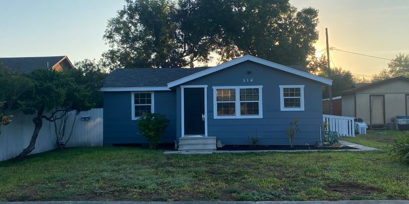 Santa Rosa House: 514 S 3rd St