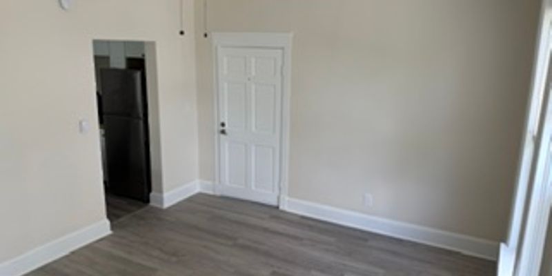 Glenolden Apartment: 350 S Scott Ave