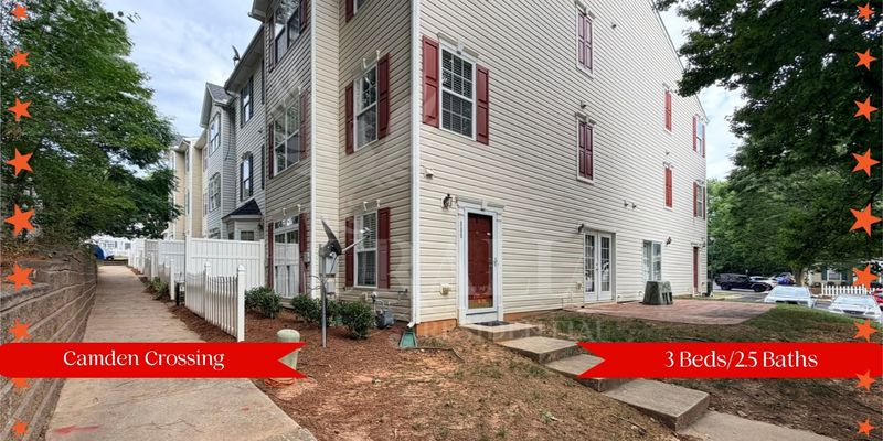 Raleigh House: 3021 Barrymore St