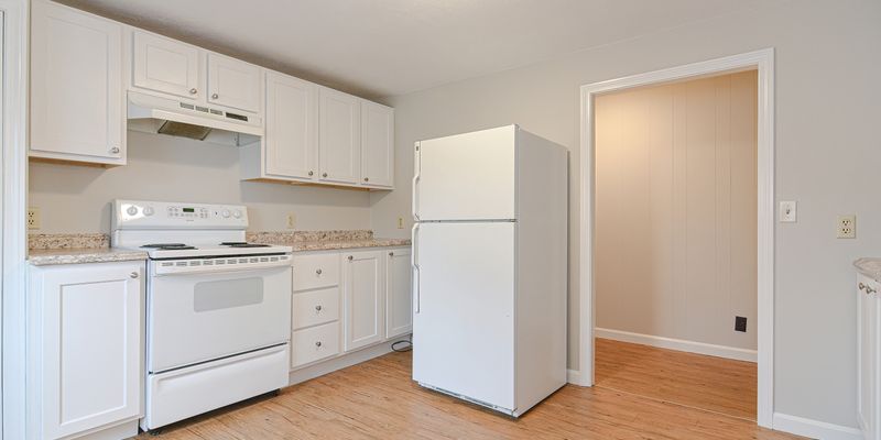 West Warwick Apartment: 270-286 Washington St