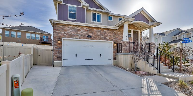 North Salt Lake House: 196 N View Way
