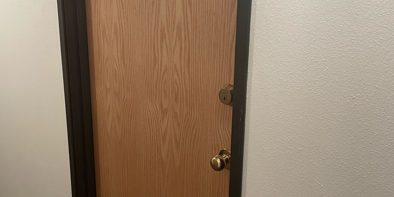 Nevada Apartment: 919 6th Street